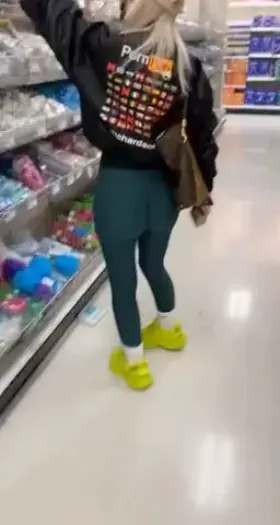 Loving my new forest green yoga pants