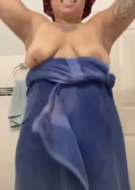 A lil post-shower towel bounce
