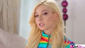 My First Time Squirting - Kenzie Reeves, Cadence Lux