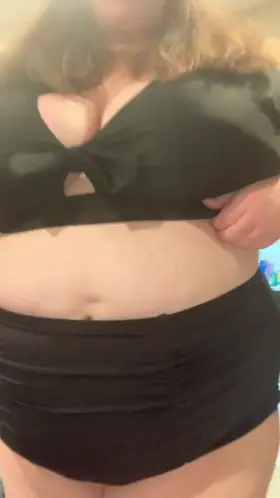 Trying on my new two piece swimsuit. Like the fit!?