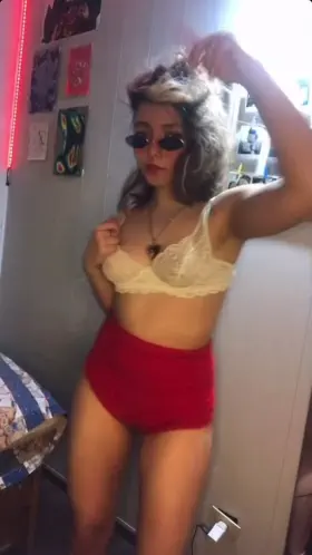 I'm waiting for you very hot 😍