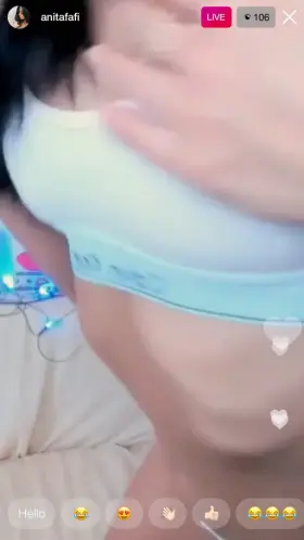 Insta caught Is anyone even into dorky girls?👀