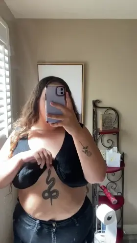 [oc] [drop] my titties don’t stay put in this top 😩