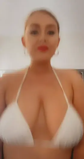 Bikini Tease 😜 [F]