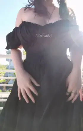 Showing my boobs to my neighbours