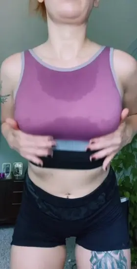 Just ran 3 miles during a heat advisory. I’m DRENCHED! 💦