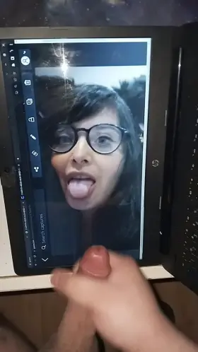 Massive cumtribute i did on gigi just now. gonna start tribbing daily after this.