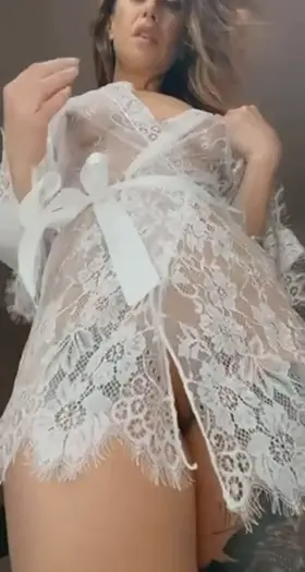 Morning, would you let me sit on your face until I cum? 43y/o Female