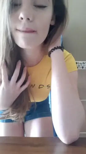 Ending my wknd on reddit with a sexy strip💦