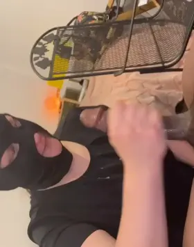 Nice Hand job from Pawg