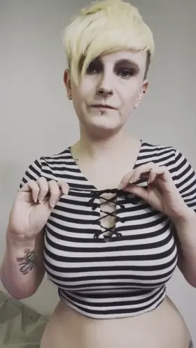 If only Miley Cyrus had big tits