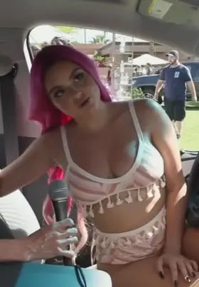 I watch my girlfriend [Ariel Winter] giving interview for her audition for BLACKED, I already know what is the next part of the tape