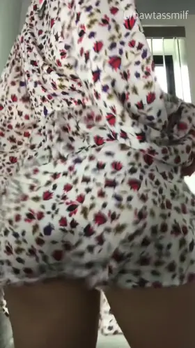 I don't have a cool title.. just want to show you what's under my mommy dress 😉