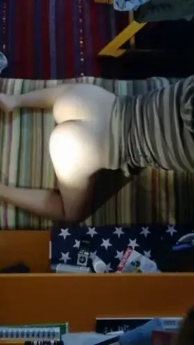 White boy can't stop twerking,send help