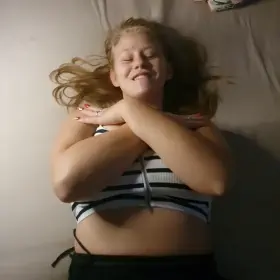 [Gif] Do you like the missionary position with a view of boobs like that?