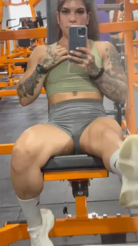 [F] Double flash at the gym.