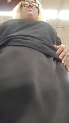 Extra kinky in public 😍