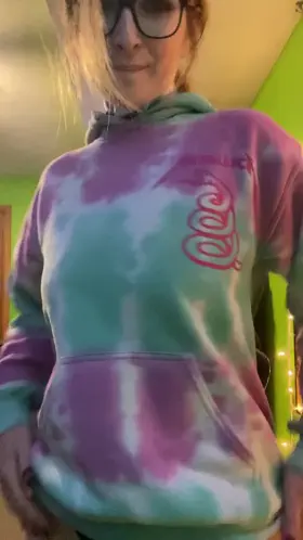 Hi! I’m here looking for Dick... Grayson [F]