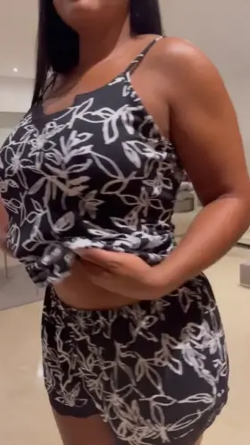 40 mom of 1, be kind with my big pepperoni nipples