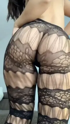 Be honest, would you eat my milf ass?