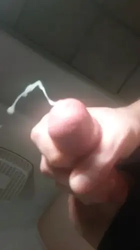 Busting In The Bath Tub 🍆💦🛀