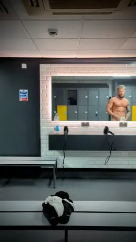Anyone else like perving on themselves in the locker room mirror?
