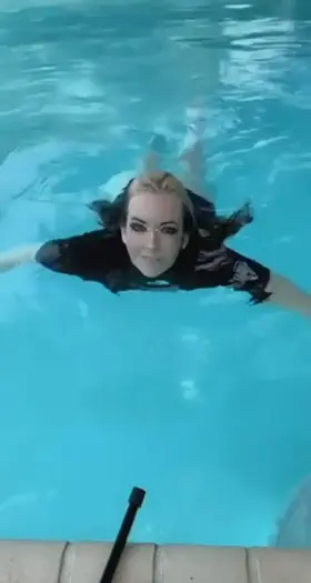 POV: your goth gf goes swimming 🖤