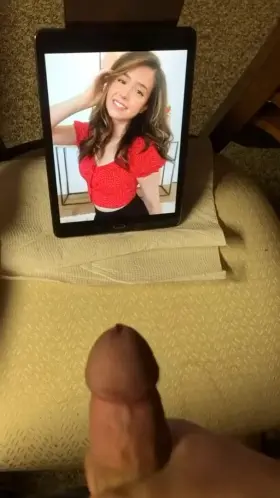 Spraying a huge load on pokimane💦