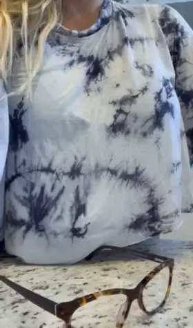 34 yo MILF housewife 😉