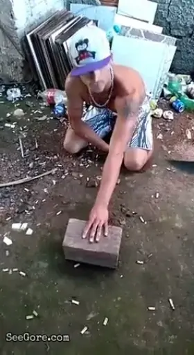 Man Gets Finger Chopped