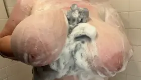 Help me wash my boobs