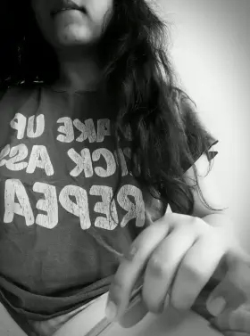 Help me with my paper and I promise to pay you back with my tits👉🏼👈🏼