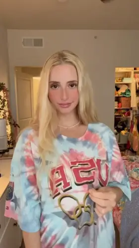 boom! and just like that i’m naked 😂