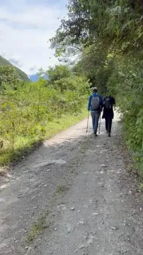 Having some fun on our trek 😜 [video]