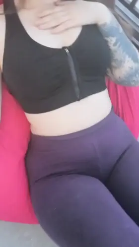 My boyfriend didn't want to fuck me this morning, so I'll share it with you 😩