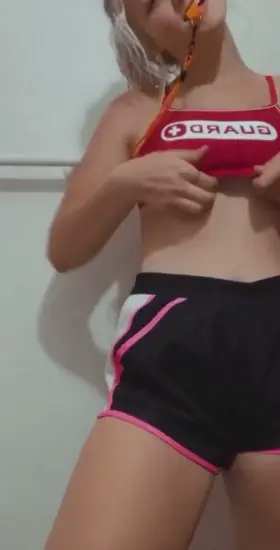 1️⃣8️⃣ year old college freshman 💕💕💕 lots of great content including b/g sex tapes, blowjob vids, masturbation vids, nudes, and more! 💕💕💕 link in the comments ⬇️