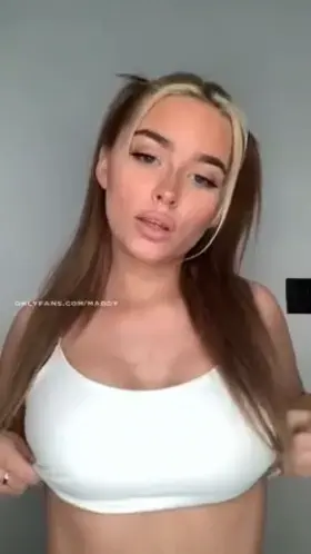 ✨$4 SALE!!✨ - 50 spots only! 🕓 British 🇬🇧♡ Petite Princess👸 I LOVE to do honest dick ratings 💝 ♡ Recently 18 ♡ uncensored content ♡ I always reply ♡ 100% amateur vids/pic ♡ Looking for someone who’s not afraid of being intimate ♡ Fetish/Customs ♡ LINK is in the comments👇🏽👇🏽