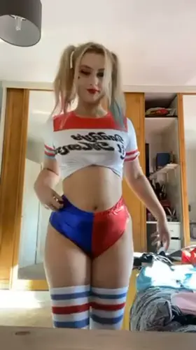 Harley Quinn nice to meet'cha