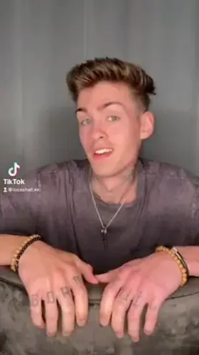 wait for it 🙄🙄 rather date or fuck w/ me? 🙄❤️