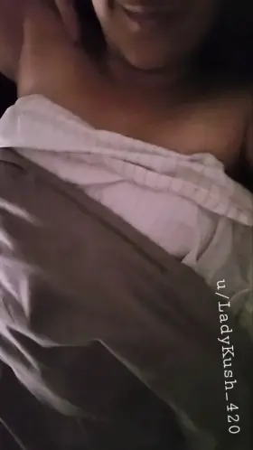 It's a sleep in kind of morning 🌞😛 [f] 34 5'5