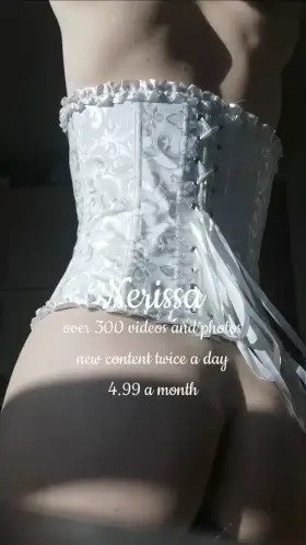 DM me for a surprise 😚💞