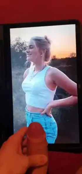 Cam on marije while saying her name