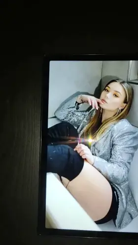 Julia Beautx cum tribute