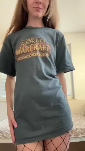 Doing a college assignment to see how many guys I can make hard💖