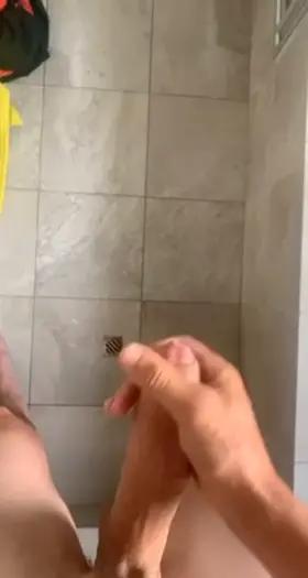 Letting off a load after a hard day 😉💦 (M)