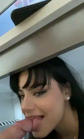 19[F4M] Upvte this if you wanna fuck me raw sc: miaslast