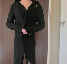 Hey I'm your new dorm roommate any complaints??