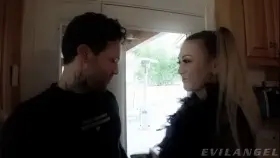 [/r/exxxtras] Costars with amazing chemistry have some fun before the shoot