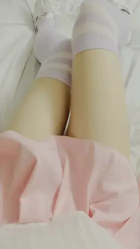 Wish I had someone to play with me 😜