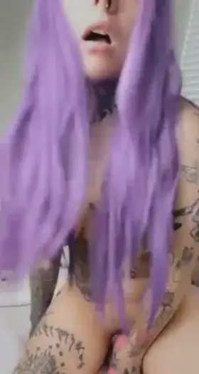 Free Sub - Tease Clip - Daily Posts - Solo, GG and BG content